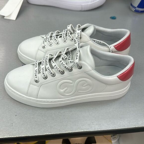 Escada sneaker  - Picture 1 of 4